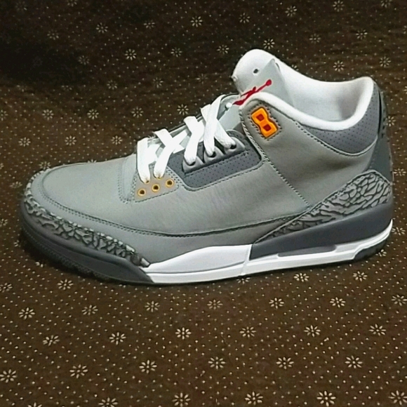 Air Jordan 3s 